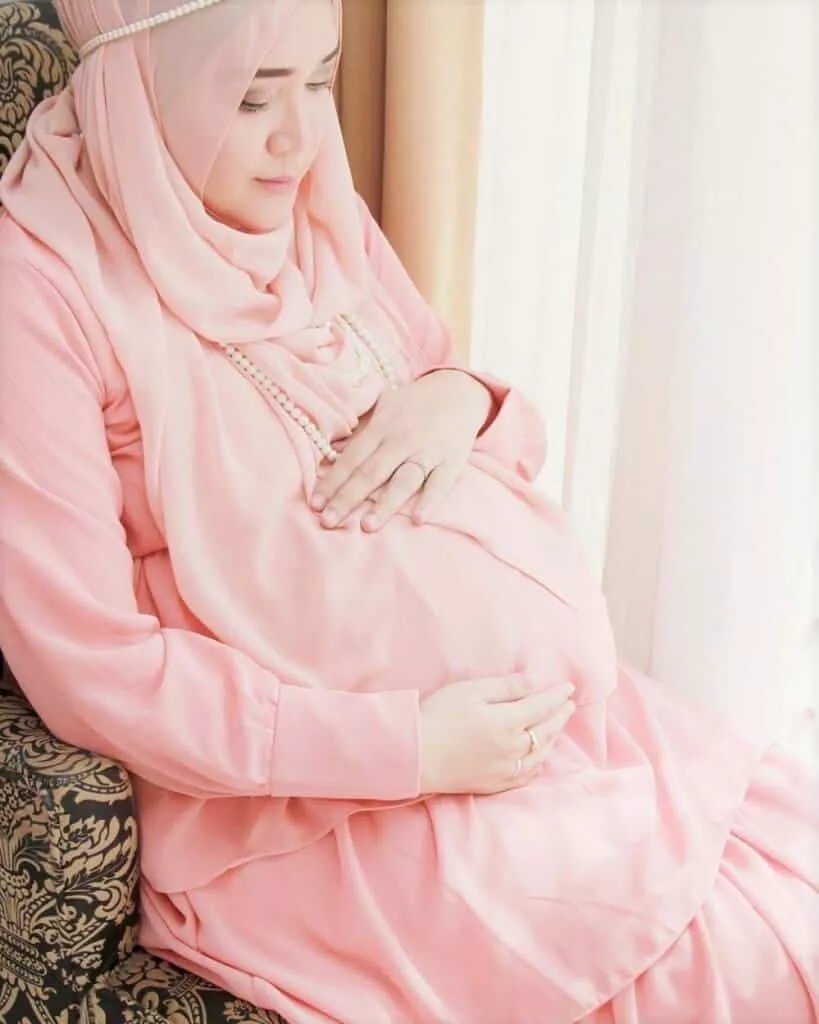 Mau Lahirkan Anak Yang Cerdas? Bacakan 5 Surah Alquran Ini Sejak Dalam Kandungan - Portalmadura.com surat untuk ibu hamil