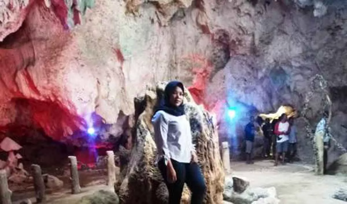 Wisata Gua Soekarno Sumenep Mendadak Viral, Pengunjung Tembus 6 Ribu Lebih - Portalmadura.com Wisata Gua Soekarno Sumenep Mendadak Viral, Pengunjung Tembus 6 Ribu Lebih