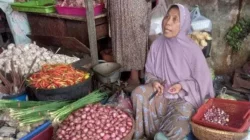 Harga Bawang Merah Di Sumenep Merosot Drastis, Cabai Rawit Malah Meroket Lagi! - Portalmadura.com Harga Bawang Merah di Sumenep Merosot Drastis, Cabai Rawit Malah Meroket Lagi!
