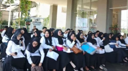 Miris! Banyak Pppk Paruh Waktu Cuma Digaji Rp200 Ribu, Aliansi Desak Penggajian Dialihkan Ke Apbn - Portalmadura.com Miris! Banyak PPPK Paruh Waktu Cuma Digaji Rp200 Ribu, Aliansi Desak Penggajian Dialihkan ke APBN