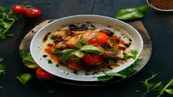 Resep Sop Daging Sapi Bening: Kuah Gurih Kaya Rempah, Dijamin Empuk! - Portalmadura.com Resep Sop Daging Sapi Bening: Kuah Gurih Kaya Rempah, Dijamin Empuk!
