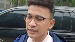 Ruben Onsu Laporkan Kasus Penyebaran Video Call Ke Polda Metro Jaya. Polisi Amankan Flashdisk Dan Bukti Tangkapan Layar Media Sosial. - Portalmadura.com Ruben Onsu laporkan kasus penyebaran video call ke Polda Metro Jaya. Polisi amankan flashdisk dan bukti tangkapan layar media sosial.