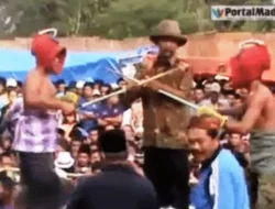 Tradisi ‘Ojung’ Nyaris Punah