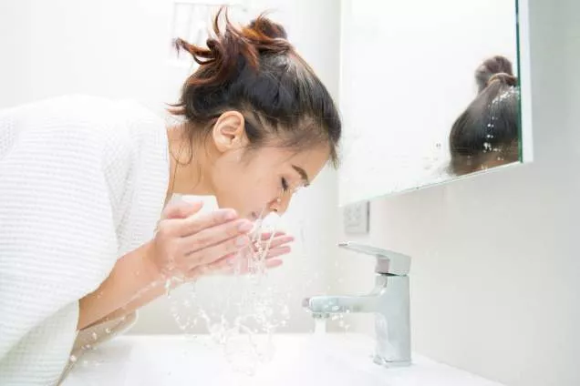 Tips Perawatan Wajah Menjelang Tidur