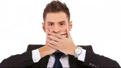 Ladies, Ini Tanda-tanda Cowok Sedang Menyimpan Rahasia Darimu