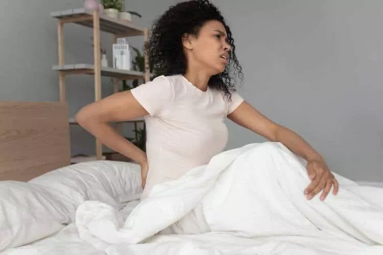 Inilah 3 Penyebab Punggung Sakit Saat Bangun Tidur