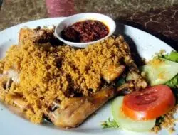 Resep Ayam Goreng Kremes Super Renyah dengan Sambal Spesial