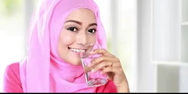 Adab Minum Dalam Islam