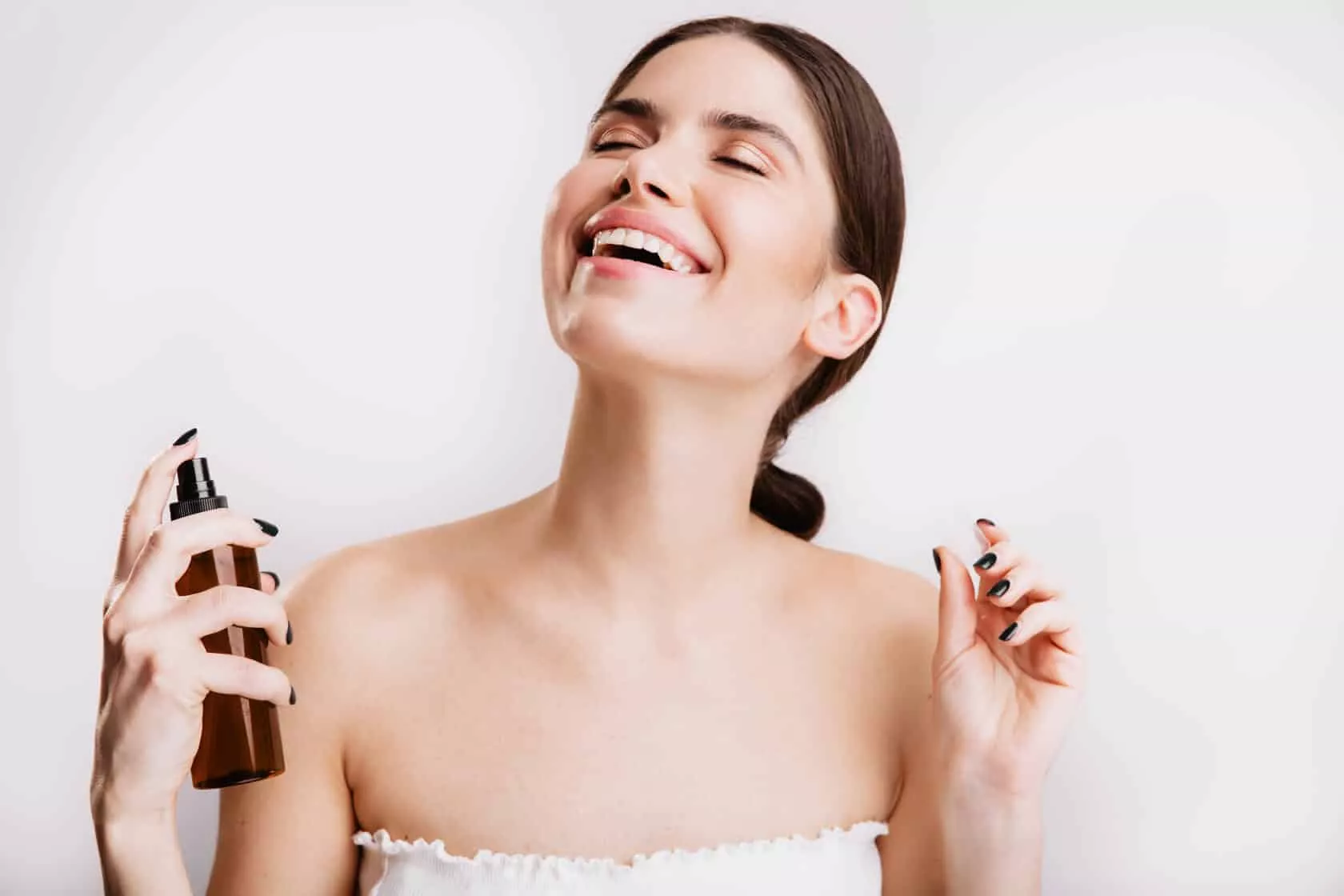 5 Resep Facial Mist yang Bisa Bikin Sendiri di Rumah dengan Bahan Alami