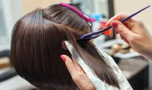 mewarnai rambut