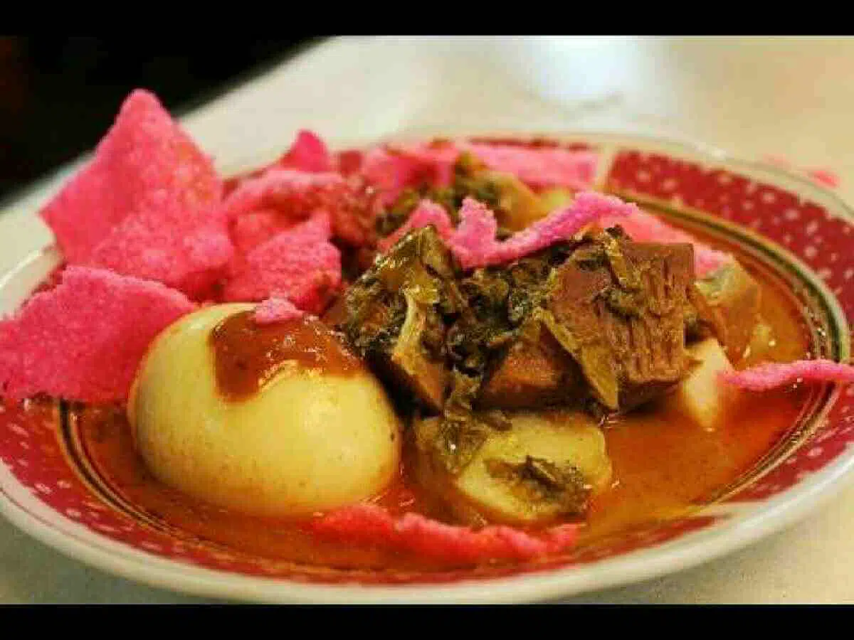 lontong sayur padang