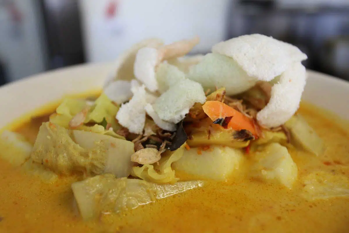 Resep Lontong Sayur Yang Gurih Dan Nikmat - Portalmadura.com resep lontong sayur