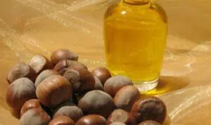 3 Khasiat Minyak Kemiri Bagi Kecantikan Kulit