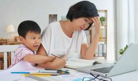 4 Tantangan Ibu Zaman Now yang Bikin Panik, Apa Saja