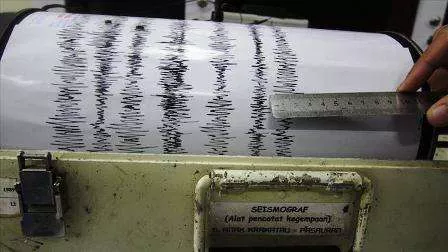 Badan Geologi Gunung Anak Krakatau erupsi setiap 20 detik