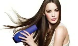 Setelah Keramas, Ini 5 Cara Keringkan Rambut yang Benar