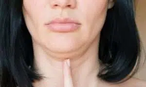 Ladies, Ini 6 Cara Samarkan Dagu Berlipat