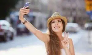 Kepribadian Seseorang Bisa Diungkap Lewat Gaya Selfie, Benarkah?
