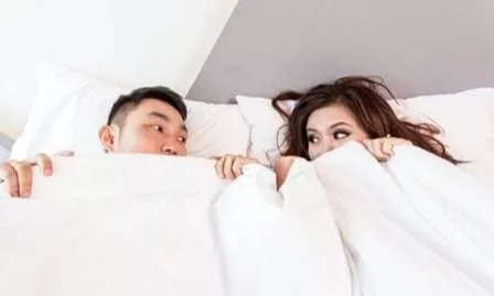 Libur Akhir Tahun, Ini 7 Gaya Bercinta Senyap yang Patut Dicoba Pasutri