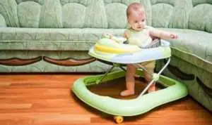 Pentingkah Pakai Baby Walker untuk Bayi? Ini Jawabannya
