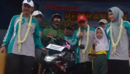 Dampingi Bupati, Ketua TP PKK Sumenep Nurfitriana Hadiri Pameran Pembangunan Kecamatan Manding
