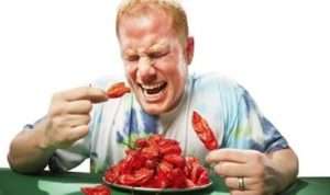 Studi: Ini Alasan Kenapa Hidung Berair Ketika Makan Makanan Pedas