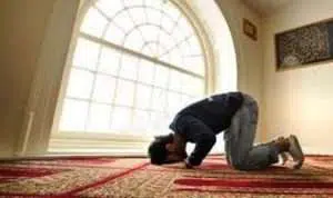 Umat Muslim, Ini 3 Kondisi yang Membolehkan Kita Membatalkan Salat