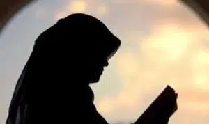 Wahai Istri, Ini Doa Ketika Hati Cemburu Berlebih