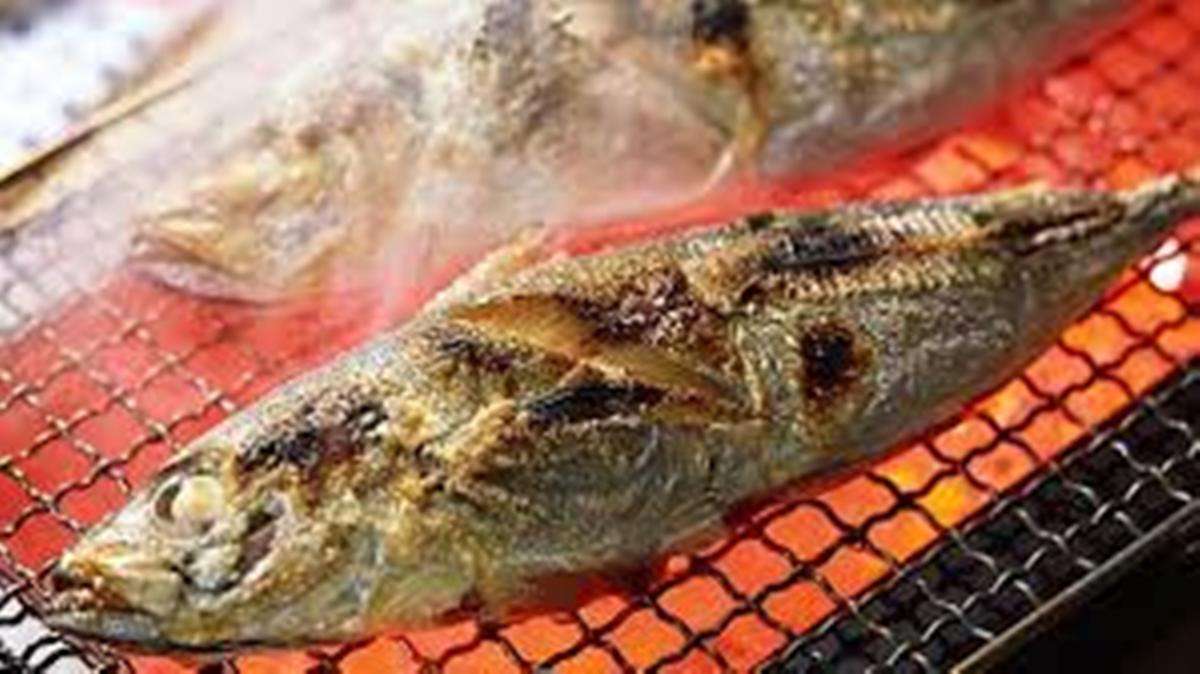 5 Tips Mencegah Ikan Agar Tidak Lengket Saat Dipanggang