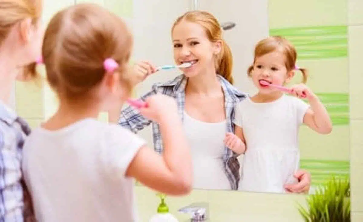 3 Cara Pilih Sikat Gigi untuk Anak yang Baik dan Benar