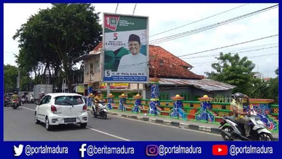 Diduga Tebang Pilih Tertibkan APK, Bawaslu dan KPU Pamekasan Cuci Tangan