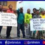 Aksi Solidaritas, WTS Kecam Kekerasan pada Jurnalis di Pamekasan