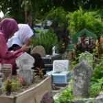 Dalam Islam, Ini 4 Hukum Memindahkan Makam