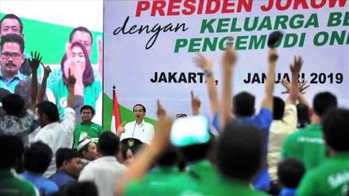Bertemu pengemudi daring, Jokowi sebut perkembangan inovasi harus dibarengi perubahan regulasi