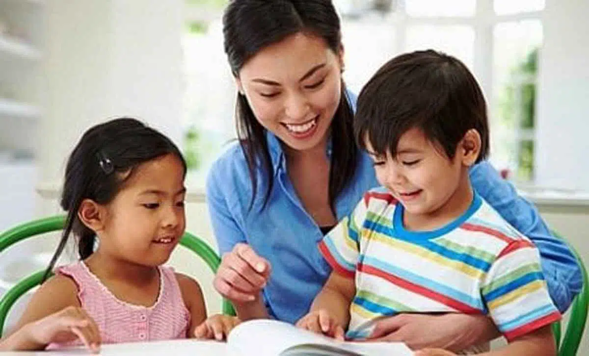 Bunda, 2 Cara Mudah Ciptakan Anak Suka Baca Buku