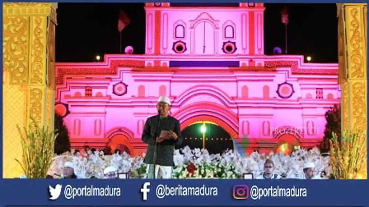 Gema Selawat dan Takbir Akbar Warnai Malam Pergantian Tahun Baru di Sumenep
