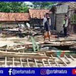 Dua Rumah Warga Sampang Ludes Terbakar
