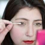 3 Fungsi Lain Cotton Bud Untuk Kecantikan