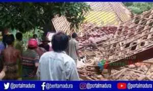 Gedung SDN Sendir Lenteng Sumenep Ambruk