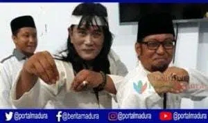 Pemeran Wiro Sableng 212 Ajari Silat Kepada Santri di Pamekasan