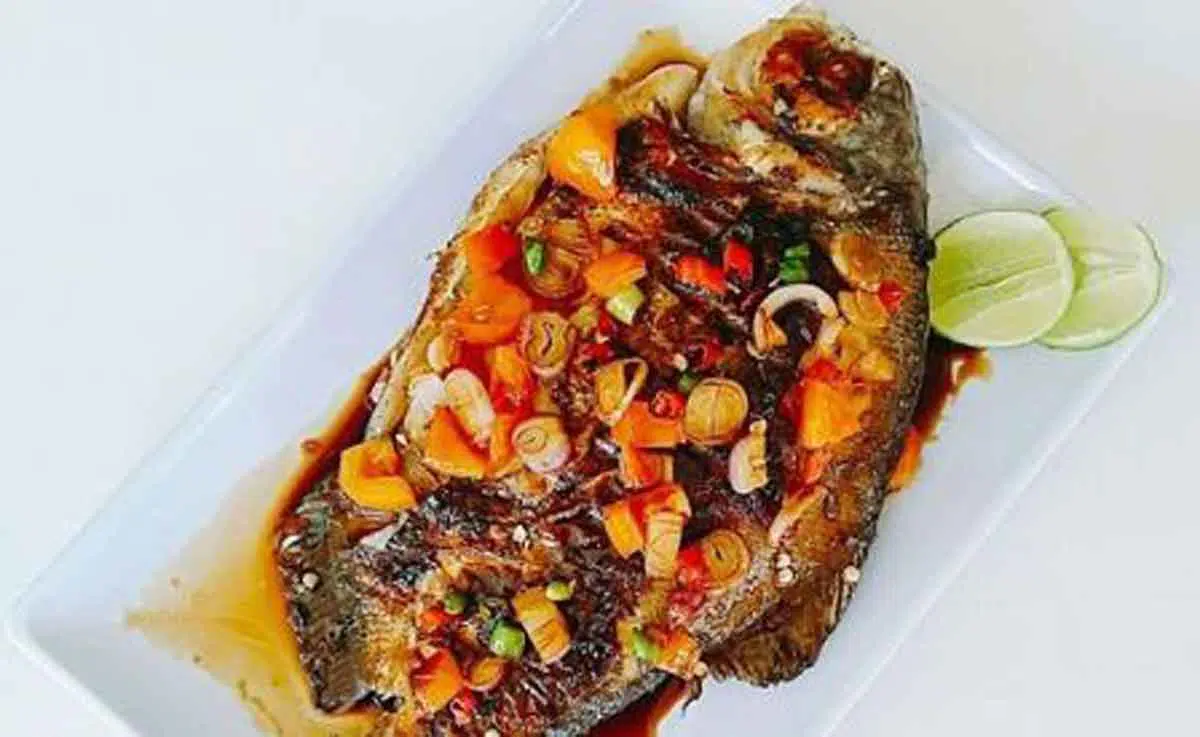 Menu Selasa: Ini Dia Resep Ikan Bawal Bakar Pedas Manis Super Nikmat