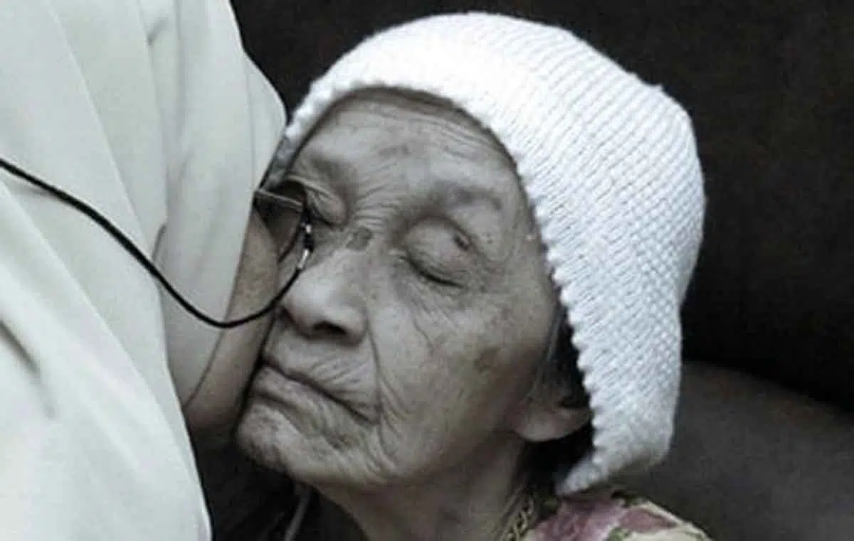 Ini Alasan Seorang Ibu 3 Kali Lebih Mulia dari Ayah dalam Islam