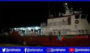 Pagi Ini KN SAR 225 Widura dan Tim Rescuer Cari Nelayan Hilang di Sumenep