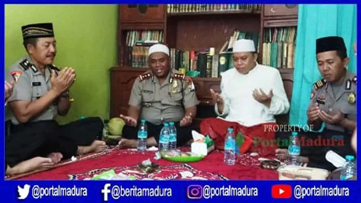 Pererat Silaturrahmi, Kapolres Sumenep Gelar Safari Salat Jumat