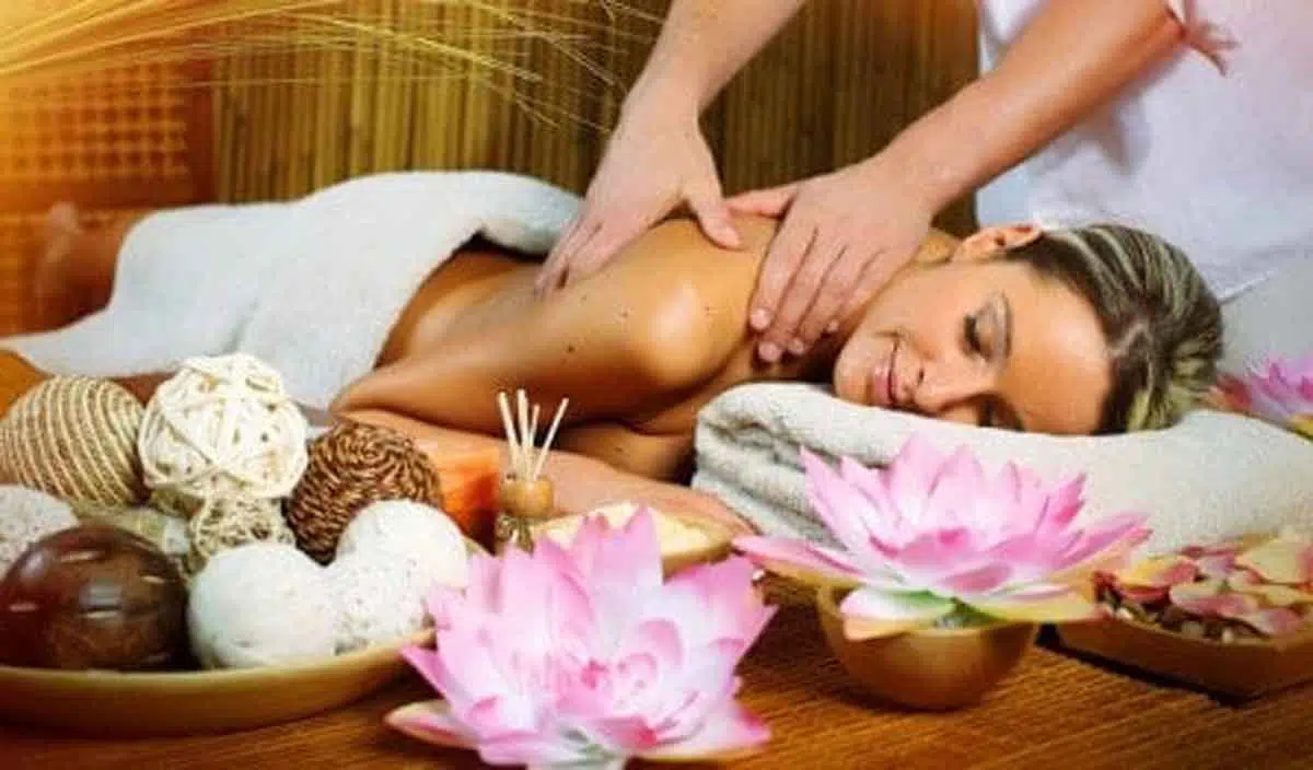 Kenali Manfaat dan Risiko Lakukan Perawatan Spa