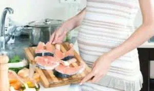 Bumil, Sebaiknya Hindari 3 Asupan Makanan Ini