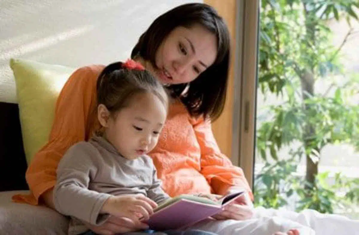 Moms, Ini Cara Pilih Buku yang Tepat Sesuai Umur Si Kecil
