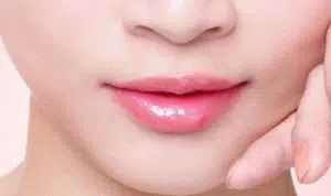 Pemilik Bibir Tipis, Ini 7 Cara Tetap Tampil Cantik dan Seksi