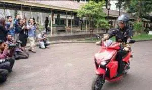 Presiden ingin Indonesia jadi pemain utama kendaraan listrik