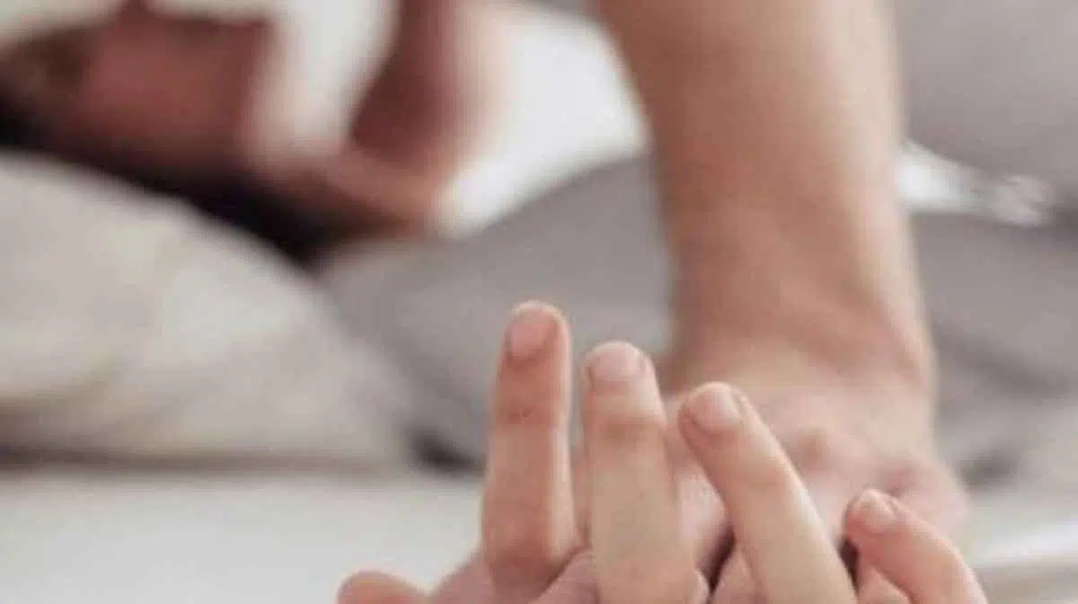 Rasulullah Melarang Pasutri Berbicara Saat Bercinta